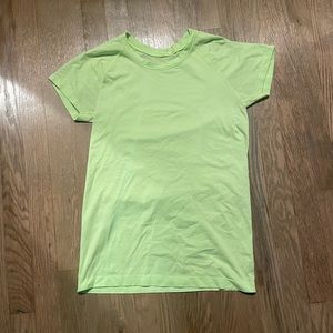 Lululemon size 6